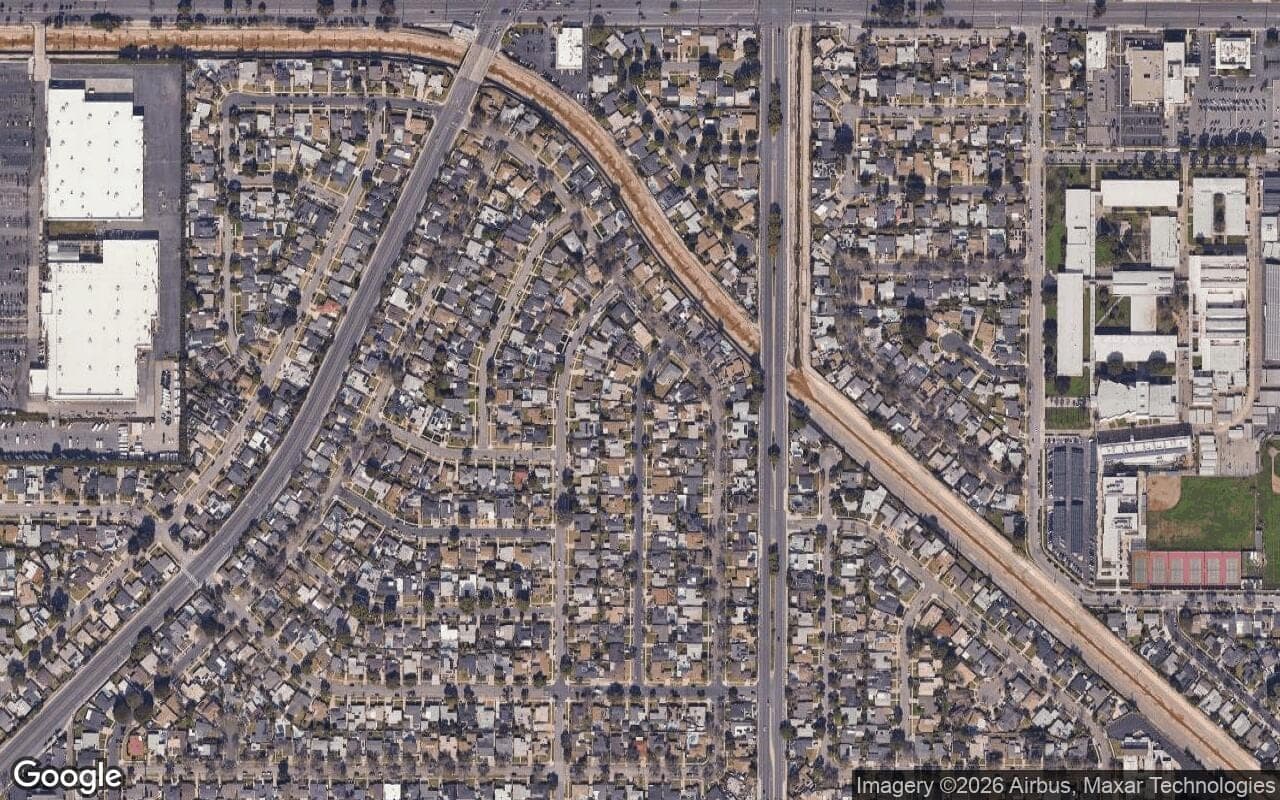 Satellite aerial view of Park Estates in Long Beach, California, showing the neighborhood's streets and surroundings.