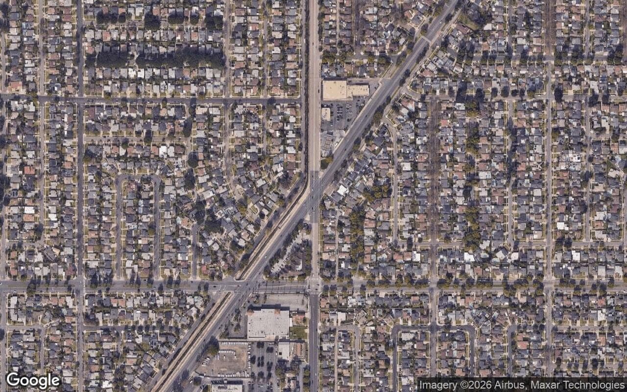 Satellite aerial view of Plaza in Long Beach, California, showing the neighborhood's streets and surroundings.
