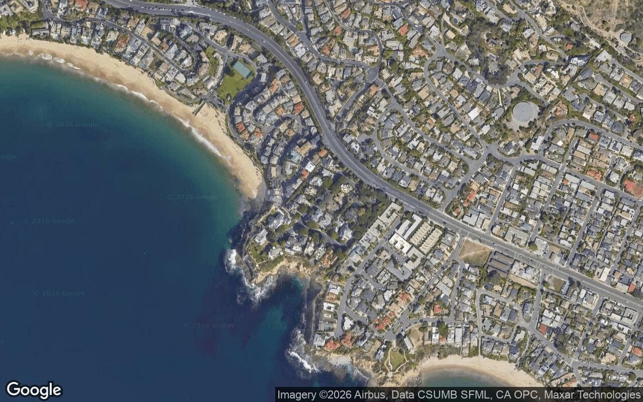 Satellite aerial view of Smithcliffs in Laguna Beach, California, showing the neighborhood's streets and surroundings.