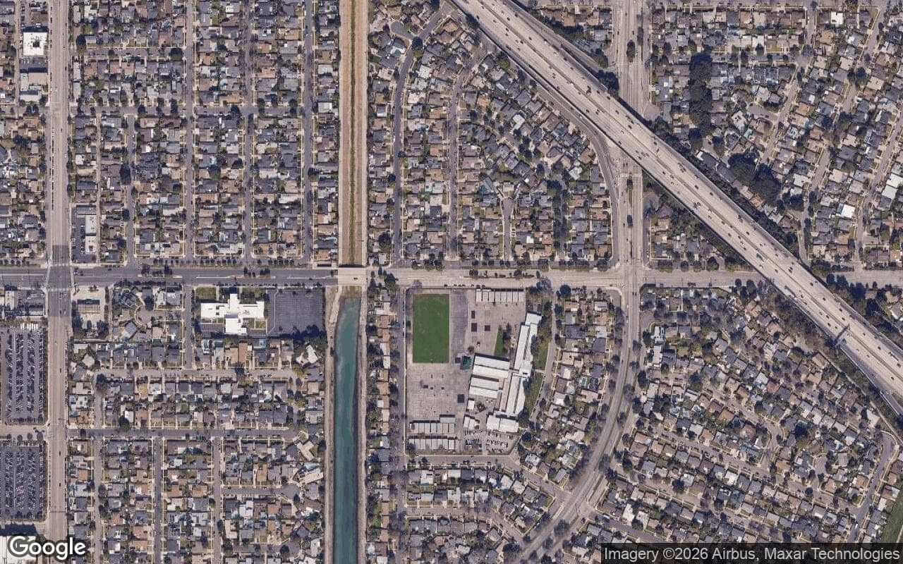 Satellite aerial view of University Park Estates in Long Beach, California, showing the neighborhood's streets and surroundings.